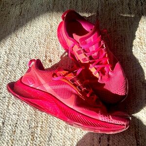 Nike Pink Tennis Shoes